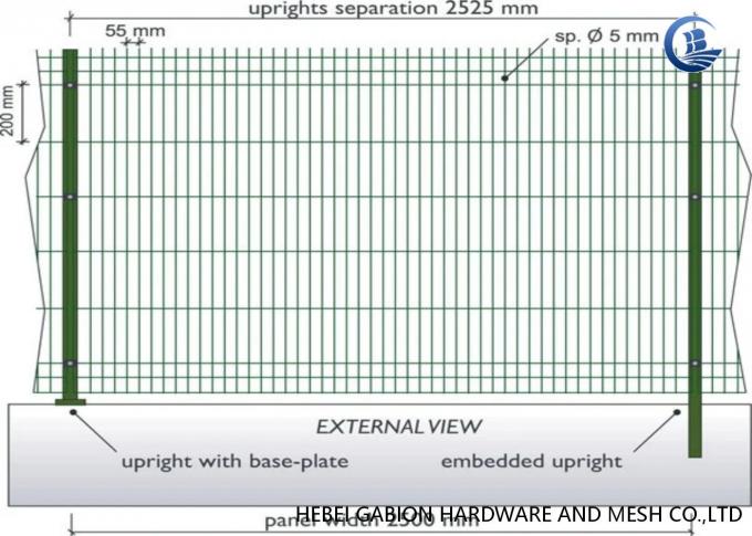 Anti Corrosion Welded Mesh Fencing For School / Airport / Railway 3