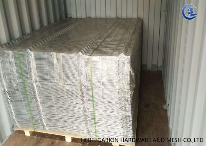 Powder Coated 3D Security Fence Q195 Q235 3-6mm Bending Wire Mesh Fence 1