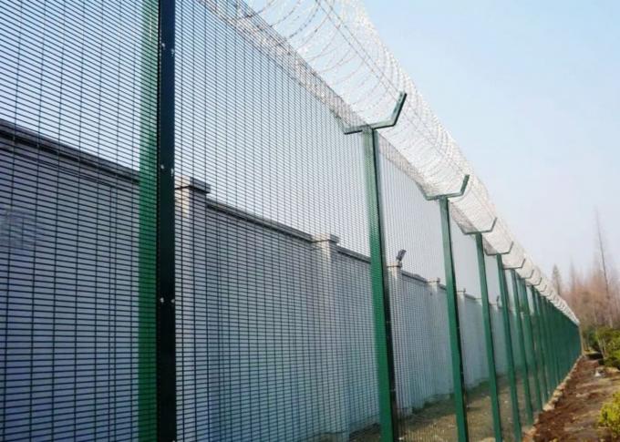 Military Hot Dipped Galvanized Razor Tape Fencing  BTO-11 For Prison 1