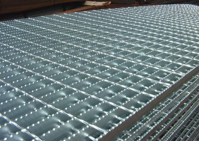 Welded Steel Bar Grating , Serrated Steel Grating for Floor / Walkway 0