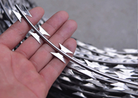 Welded Razor Wire Mesh Fence Length Customized For Military Prison