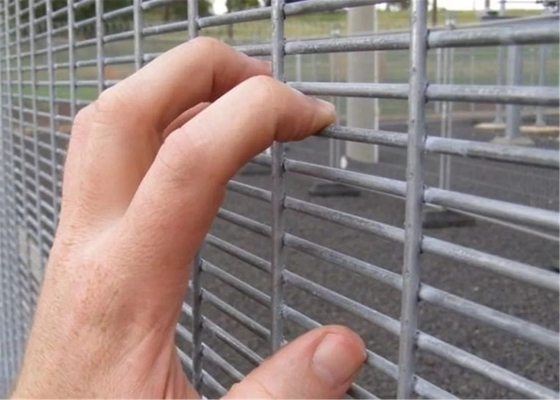 ทนทาน 358 Anti Climb Welded Mesh Security Fence ประกอบได้อย่างง่ายดาย