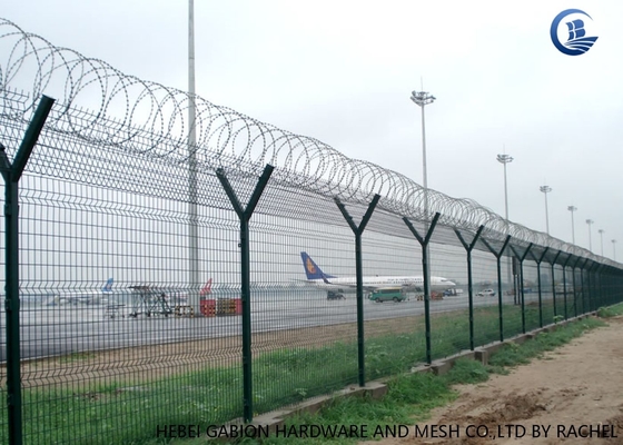 PVC Coated Welded Wire Mesh Fencing 4.0mm 5.0mm Airport Security Fence For Protecting