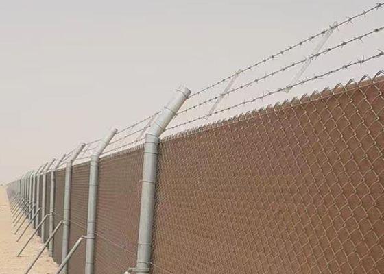 Hàng rào liên kết chuỗi mạ kẽm điện 10m 20m được bọc PVC cho sân bay