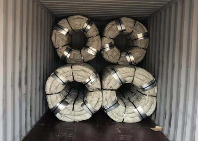 Hot Dipped Galvnaized Razor Tape Wire , Concertina Wire Fencing For Railway 5