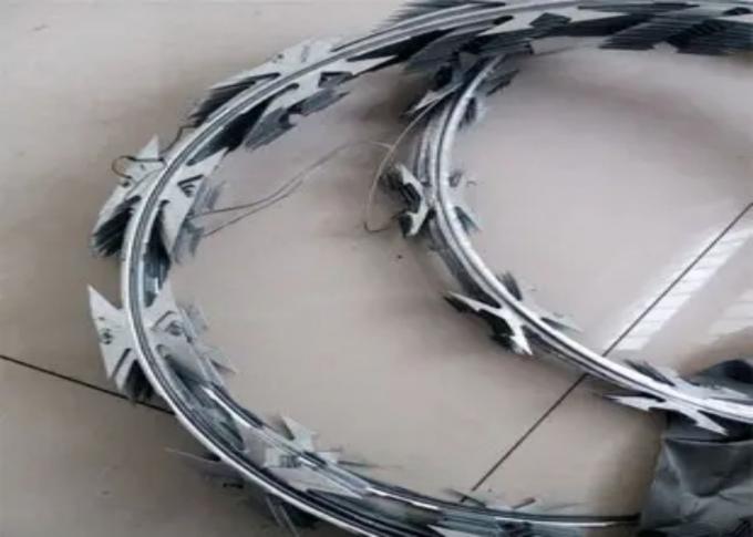 Heavy Zinc Coating BTO-60 Barbed Tape Concertina Wire , Razor Blade Barbed Wire 0