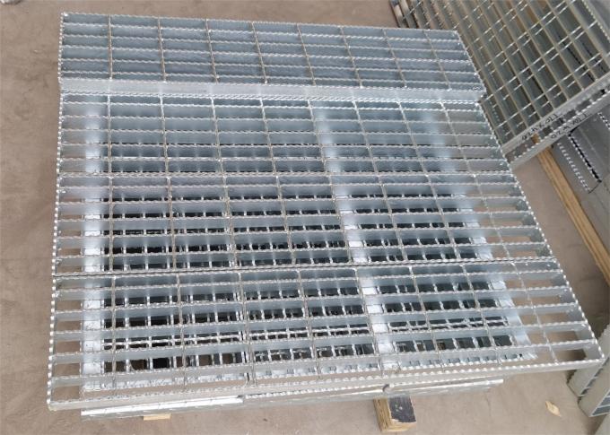 Heavy Duty Steel Bar Grating Stair Treads For For Floor / Trench 0