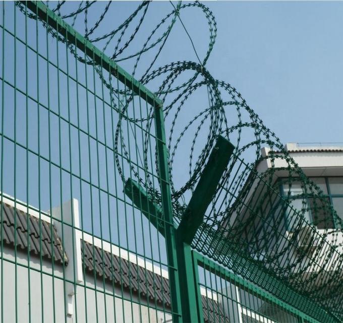 Hot dipped  galvanized concertina razor wire coil as security fence Chinese factory 5