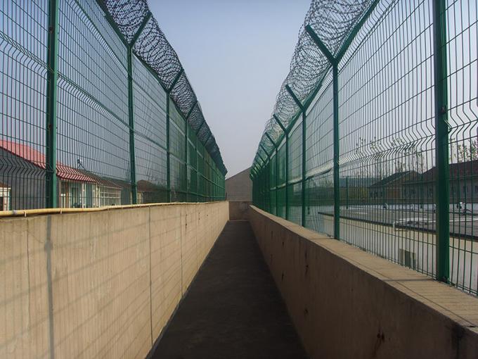 Durable Galvanized PVC Coated Chain link mesh Wire Netting Fencing Security fencing 1