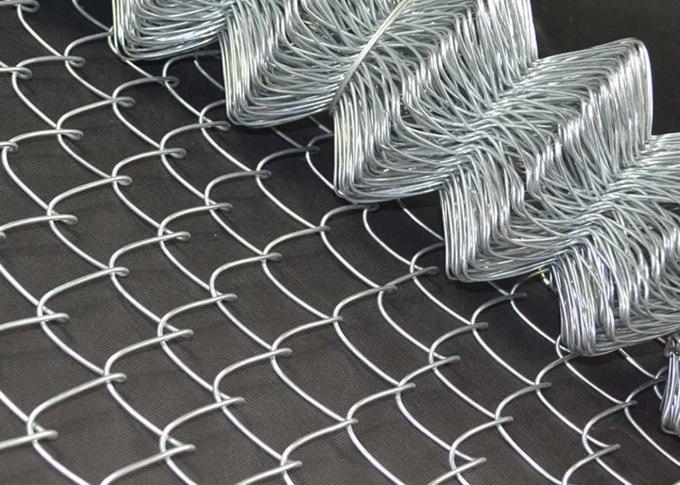 Hot dipped galvanized 50 x 50mm security fencing metal wire mesh fence 1