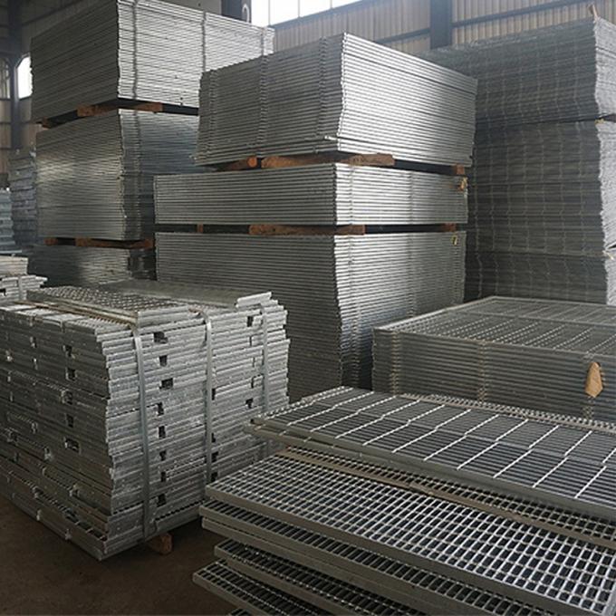 Hot dipped galvanized Steel serrated and smooth Grating 6