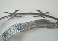 Βαριά επίστρωση ψευδαργύρου BTO-60 Barbed Tape Concertina Wire , Razor Blade Barbed Wire