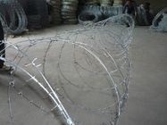 Hot dipped galvanized BTO-22 concertina razor wire security fence for  border