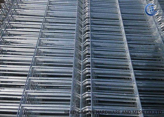 buy Hot Dipped Galvanized Fencing 3D Curved Welded Wire Mesh 50mmx100mm Hole online manufacturer