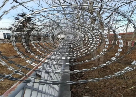 Stainless Steel BTO 22 Razor Wire , Razor Barbed Tape Wire For Defence