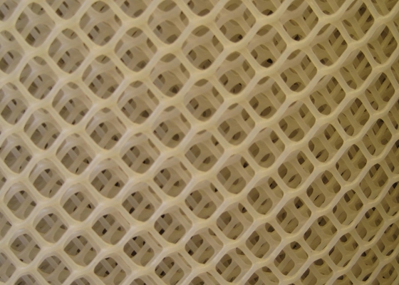 PP / PE Plastic Flat Wire Mesh 4mm-20mm Sperture For Poultry